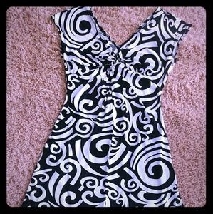 London style womans middie dress size 4